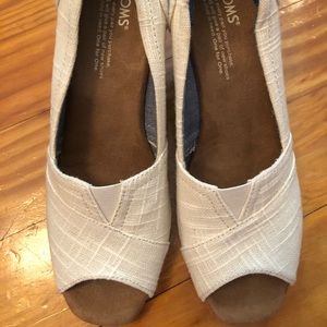 Toms Stella wedge, size 8.5